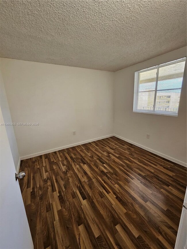 Building Photo - 14951 SW 82nd Ln