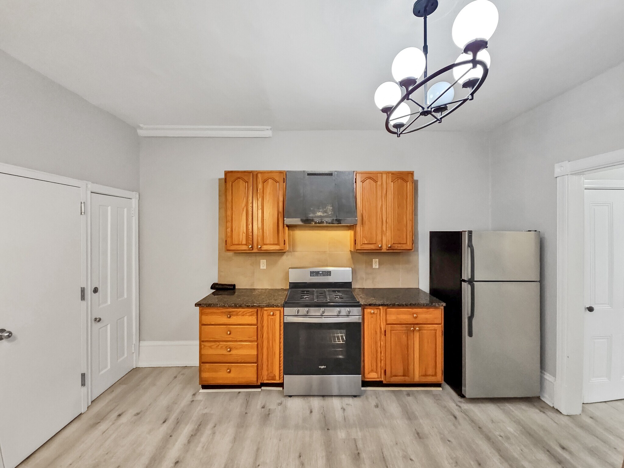 Building Photo - 637 N 32nd St