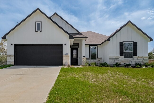 Building Photo - 26553 Doe Ln