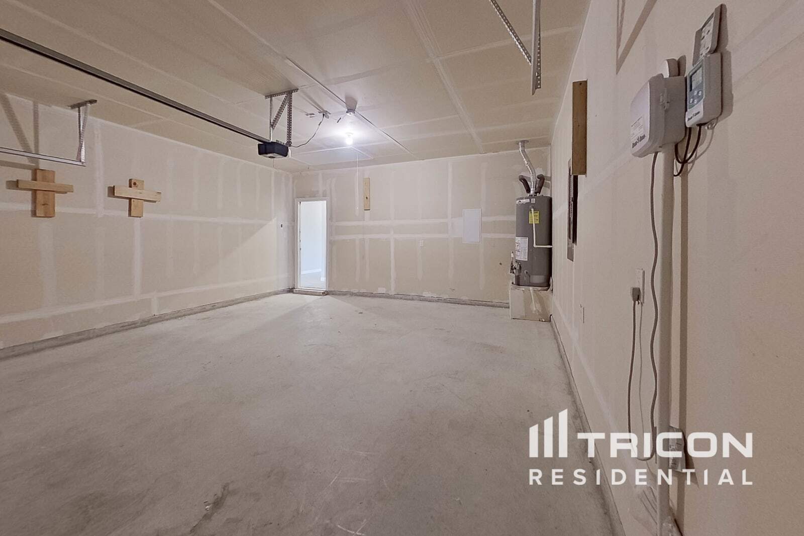 Building Photo - 2513 Starwater Dr