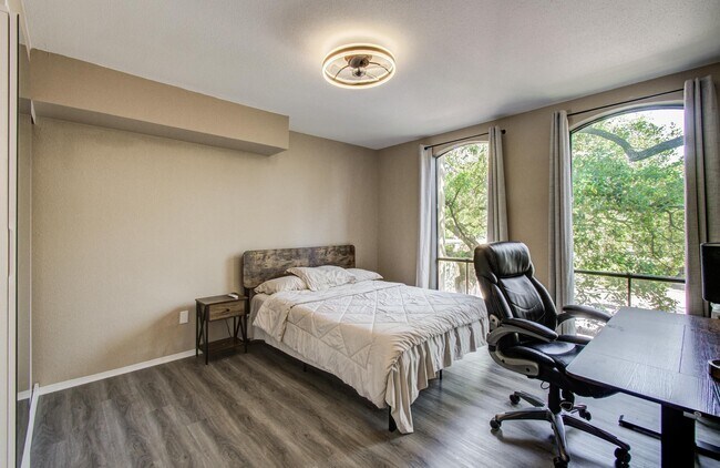 Building Photo - 4641 Wild Indigo St