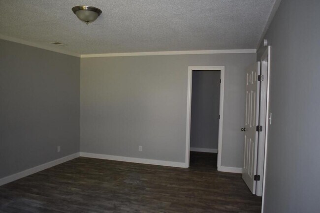 Building Photo - 124 Childress Road