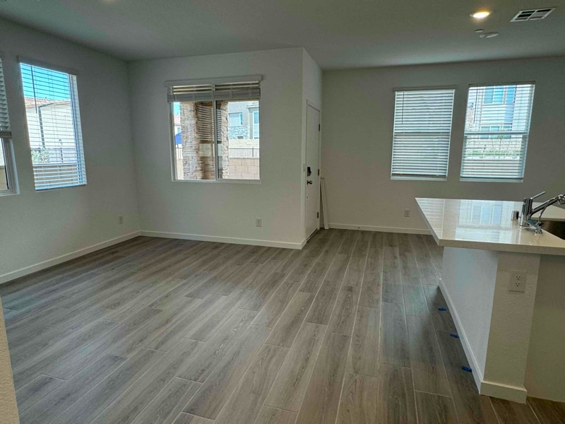 Building Photo - 2552 Venetia Pointe St