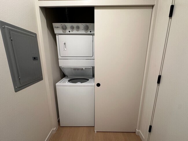 Building Photo - Only $99 Deposit! Brand new studio and 1 b...