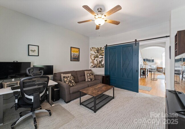 Building Photo - 18807 Dembridge Dr