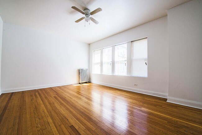 Building Photo - Chatham Apartments