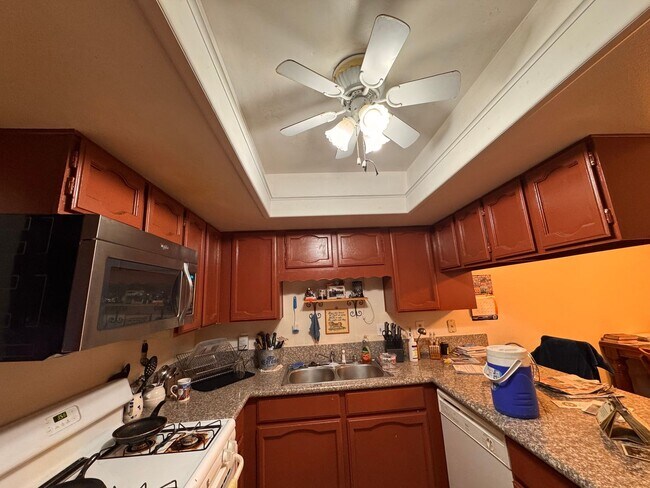 Building Photo - One Story Home For Rent