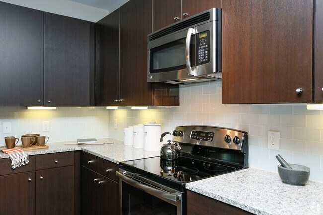 Building Photo - Your New Apartment Comes with 1 Month FREE!