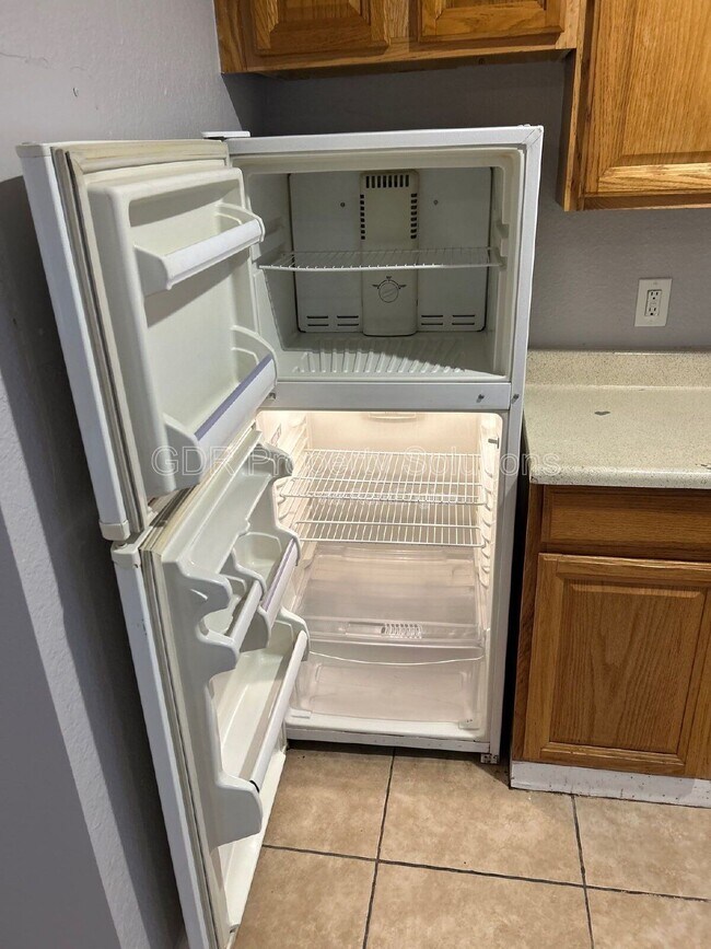 Building Photo - 401 14th St NW