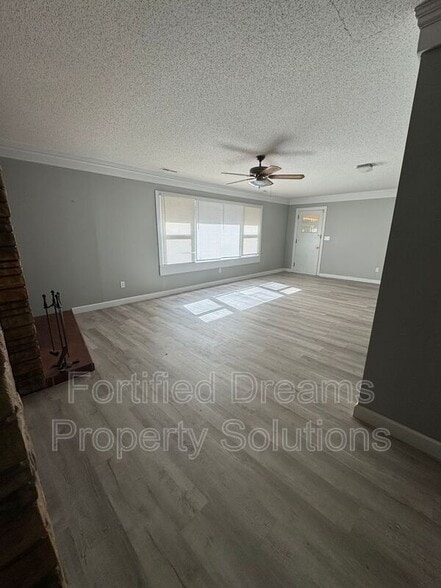 Building Photo - 5588 Parks Palmer Rd