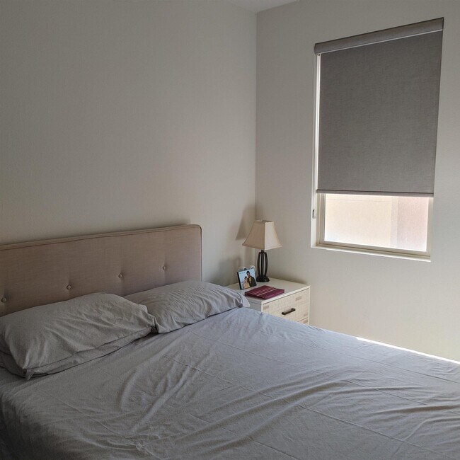 Building Photo - 1329 Via Lucero