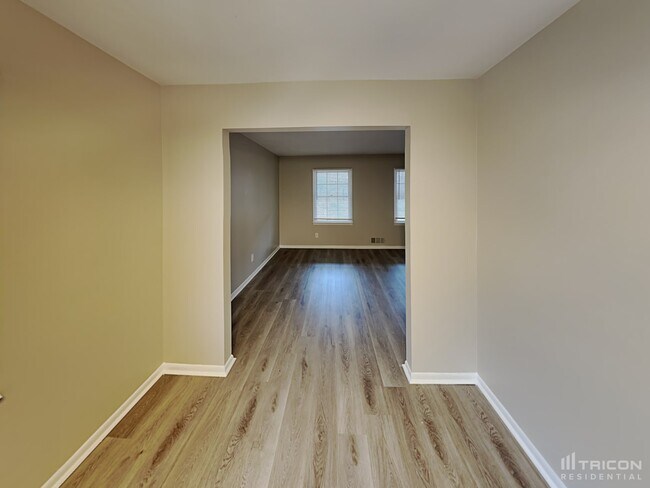 Building Photo - 2642 Hatfield Cir SE
