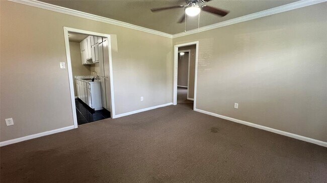 Building Photo - 8727 Othello St