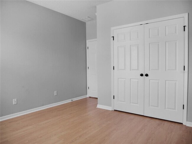 Building Photo - 15002 Ozzi St
