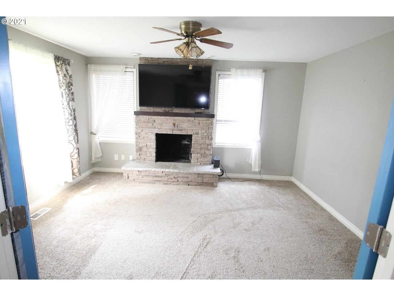 Building Photo - 1419 SE 140th Ct