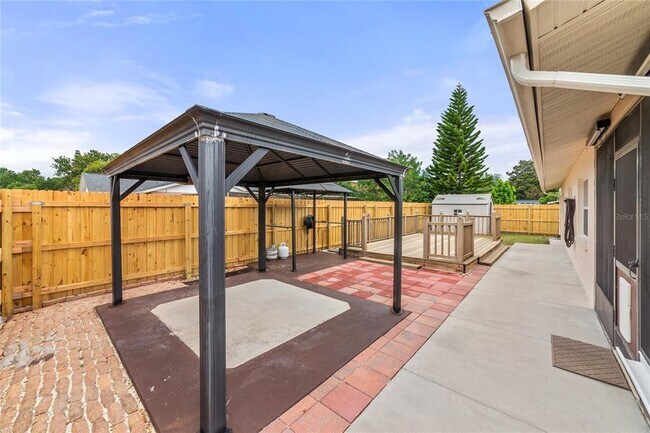 Building Photo - 4243 Chipmunk Dr