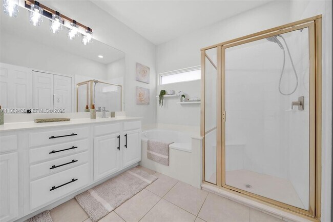 Building Photo - 8864 Ventura Way