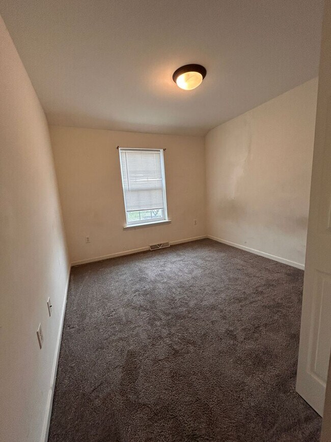 Building Photo - 3 Bed 2 Bath Townhouse In Mountville For Rent!