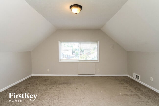 Building Photo - 187 Frederick Dr