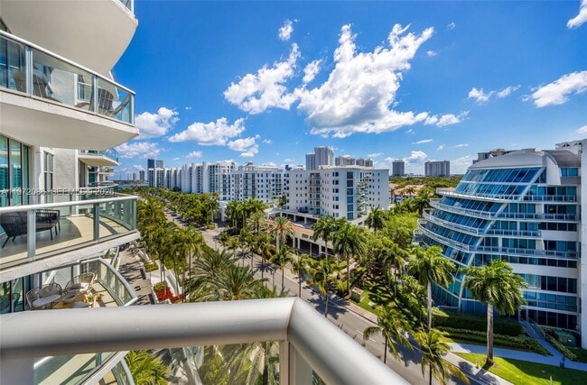 Building Photo - 3131 NE 188th St