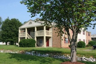 Building Photo - Hillside Apartments