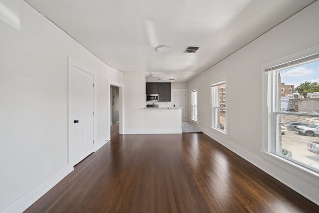 Building Photo - 1437 S Peoria Ave