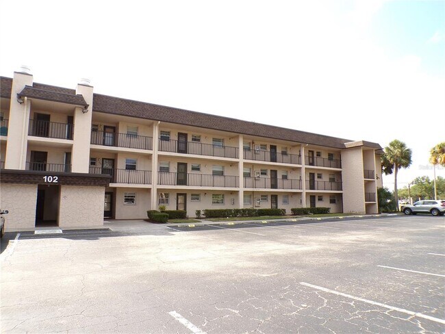 Building Photo - 102 Capri Isles Blvd
