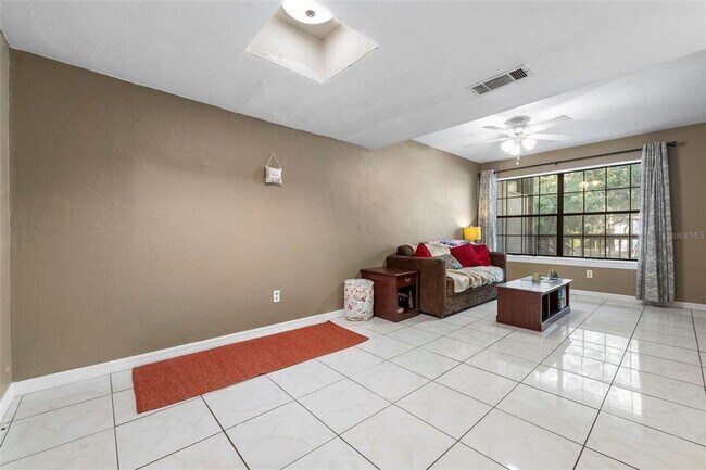 Building Photo - Cresap Arms #430 - Pet-Friendly!