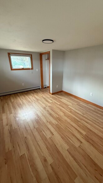 Bedroom 2 - 41 Lakeview Pl