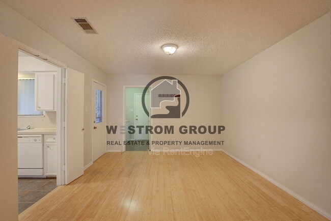 Building Photo - 6452 Waverly Way