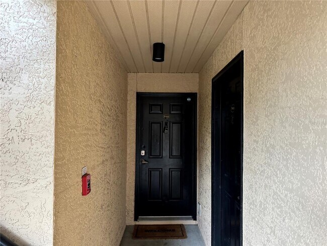 Building Photo - 2400 Feather Sound Dr