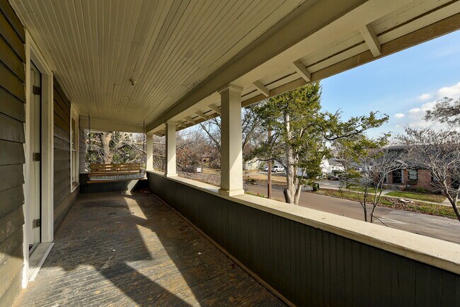 Building Photo - 474 Elm Ave