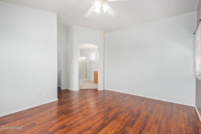 Building Photo - 3316 E Tierra Buena Ln