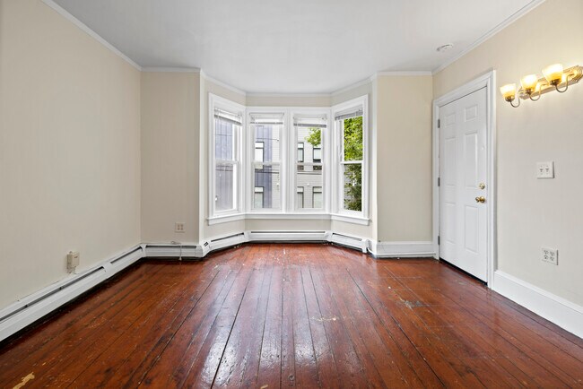 Building Photo - 465 W Fountain St