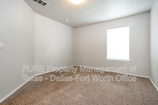 Building Photo - 1205 Mule Deer Dr