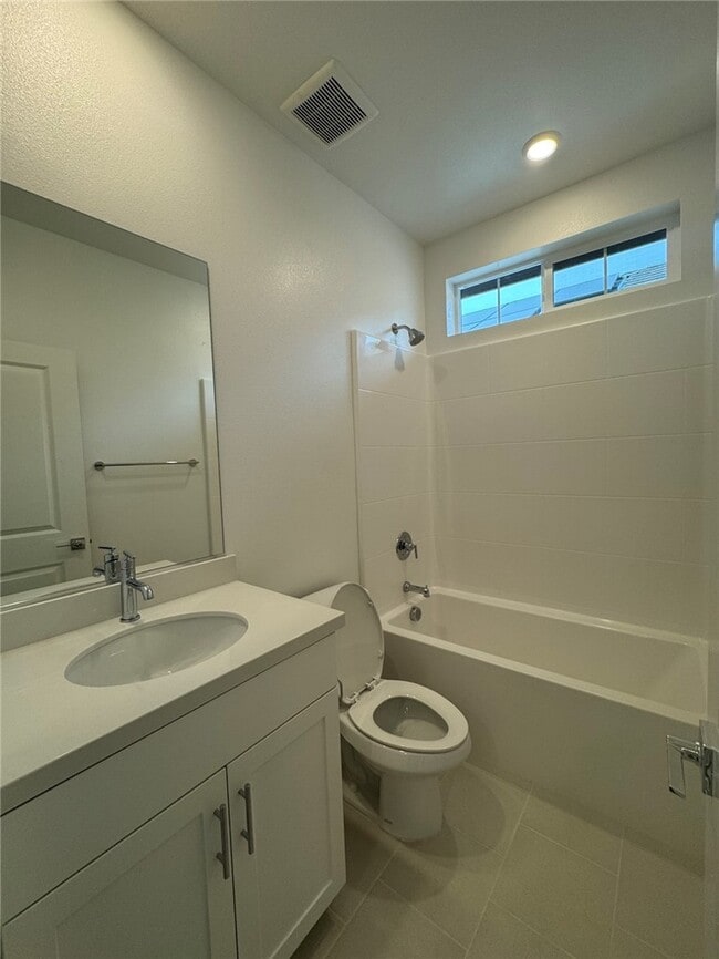 Building Photo - 12772 Lomond Wy