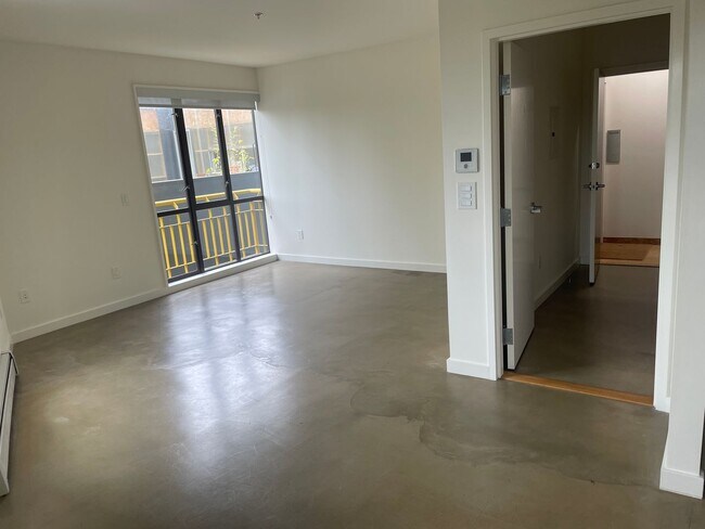 Building Photo - Large one bedroom apartment near Ashby BART