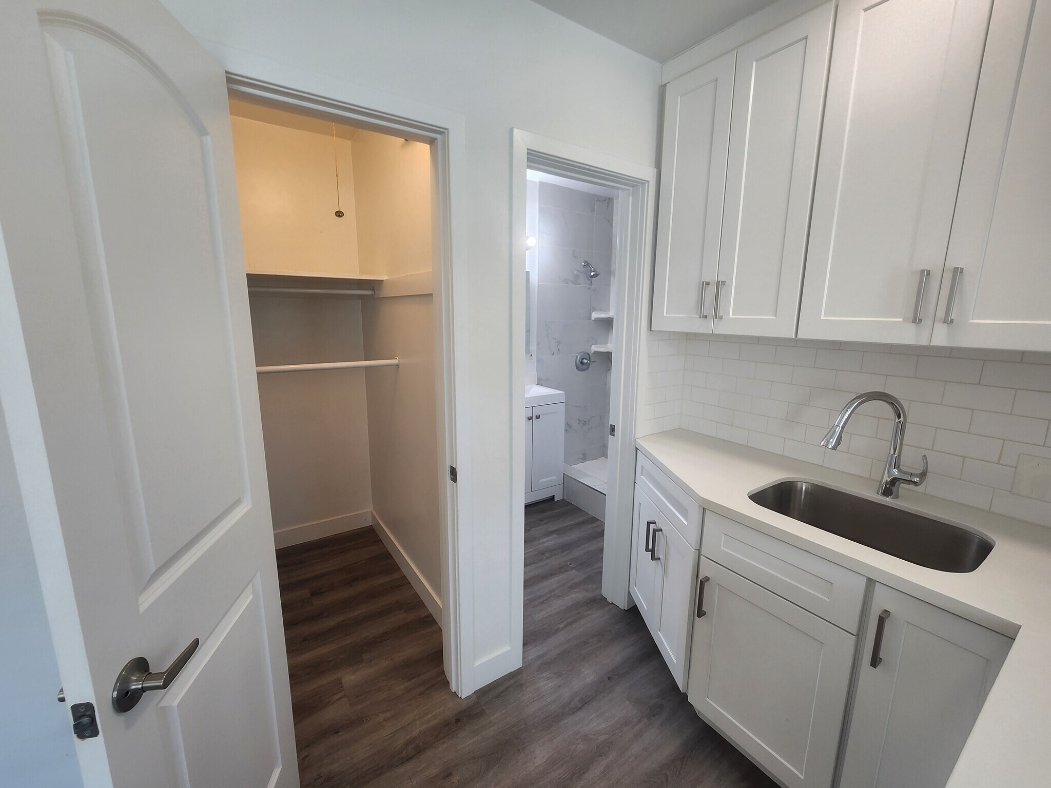 Building Photo - 383 Harvey Dr