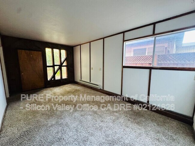 Building Photo - 325 Alamo Ave