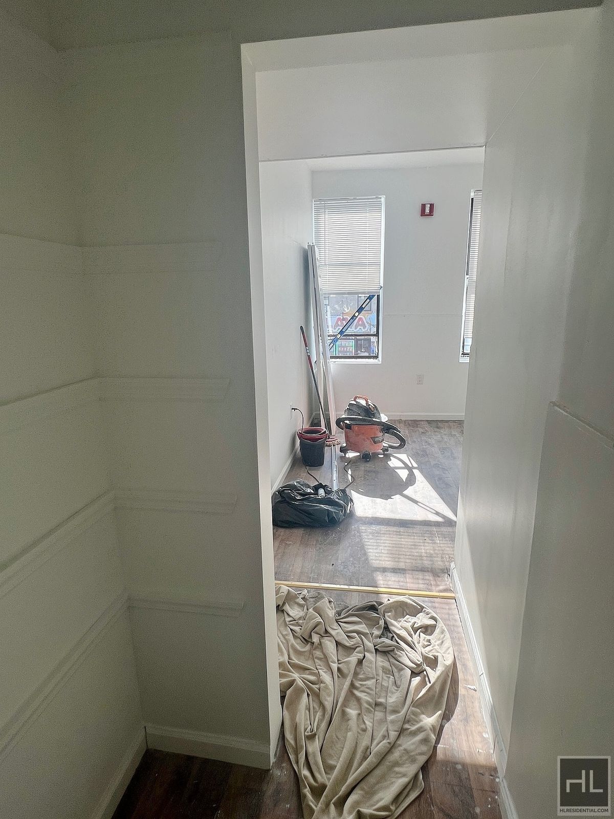 Building Photo - 3BR 1BA Sunny & Renovated w/ Shared Backyard In Flatbush