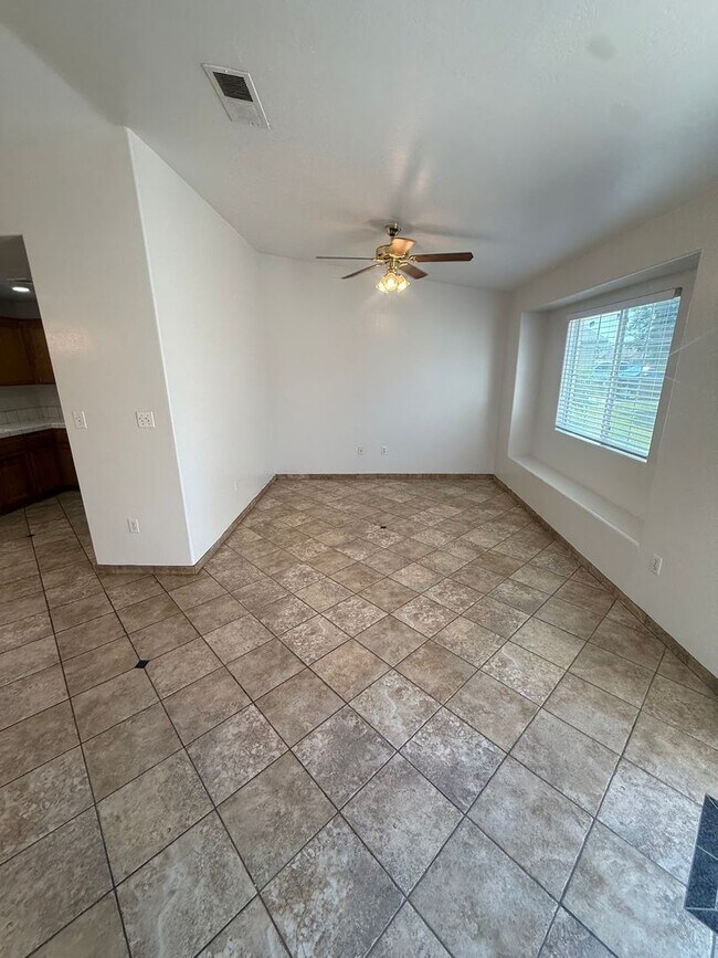 Building Photo - charming 3-bedroom, 2-bath home
