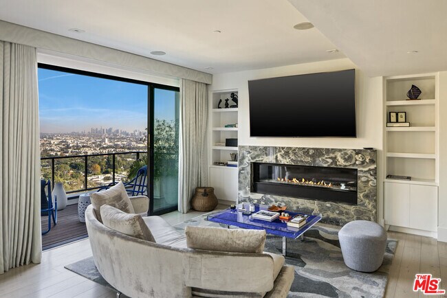 Building Photo - 8080 Laurel View Dr