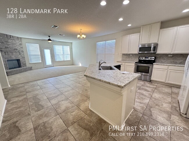 Building Photo - 128 Landmark Park