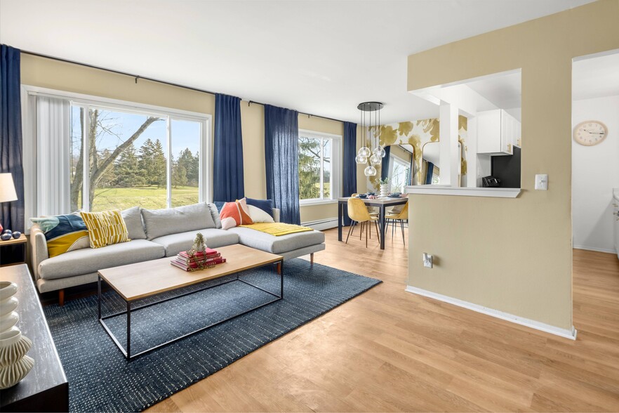 Independence Green 24360 Independence Ct Farmington Hills MI 48335