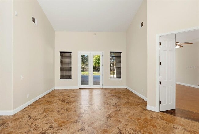 Building Photo - 5608 Kevin Ave