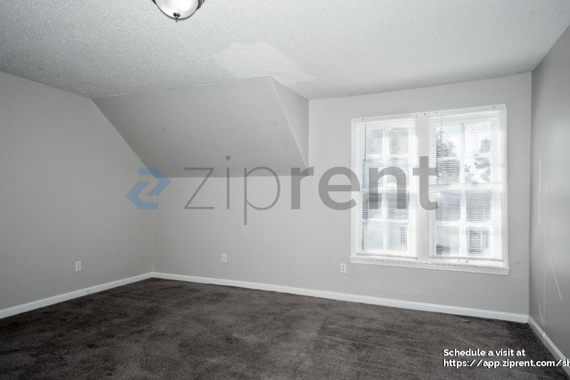 Building Photo - 3511 Clopton St SW