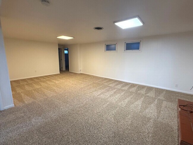 Building Photo - 3249 Monte Vista Dr