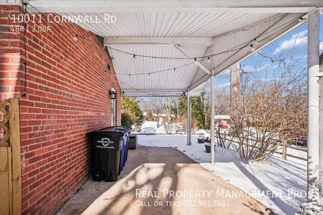 Building Photo - 10011 Cornwall Rd