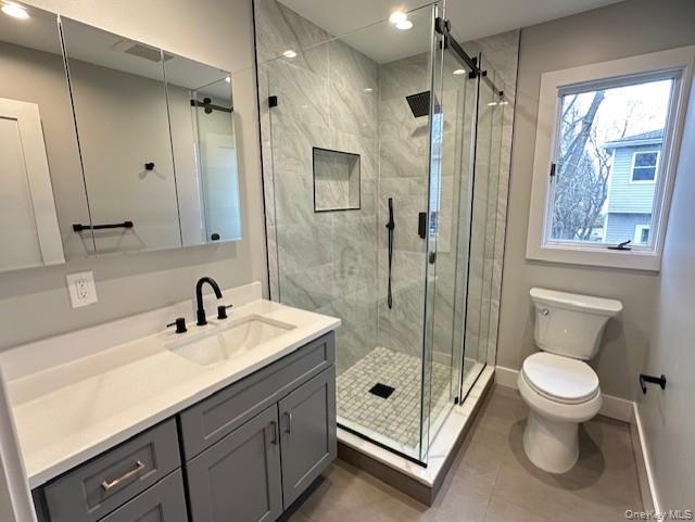 Building Photo - 5 Linwood Rd N