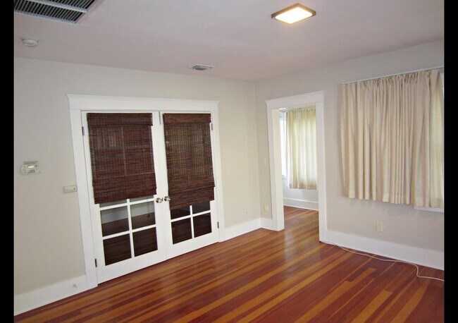 Building Photo - 205 Horizon Ave